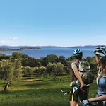 Camping Village Punta Navaccia