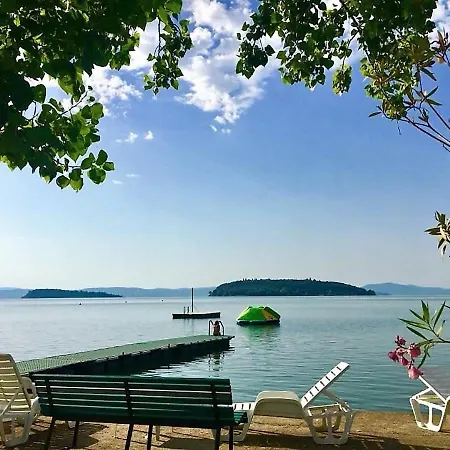 Campsite Village Punta Navaccia Tuoro sul Trasimeno