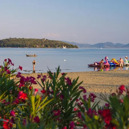 Campsite Village Punta Navaccia Tuoro sul Trasimeno