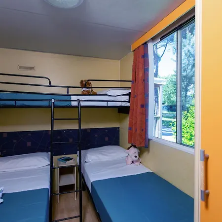 Campsite Village Punta Navaccia 3*