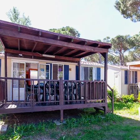 Campsite Village Punta Navaccia 3*