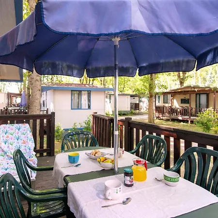 Campsite Village Punta Navaccia 3*