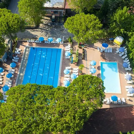 Village Punta Navaccia Camping 3*