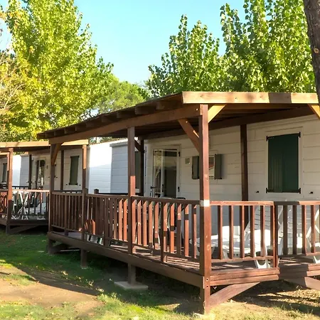 Village Punta Navaccia 3* Туоро-суль-Тразимено