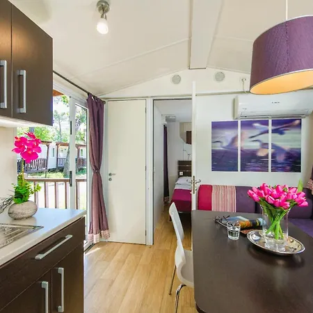 Village Punta Navaccia Camping 3*