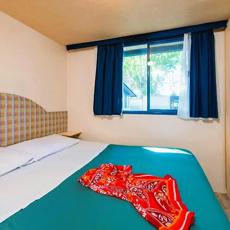 Village Punta Navaccia 3*