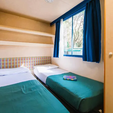 Village Punta Navaccia 3* トゥオーロ・スル・トラジメーノ