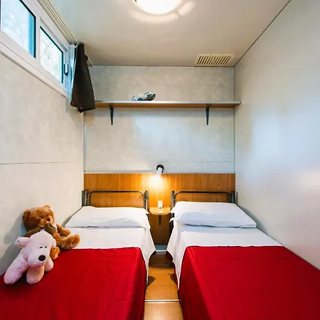 Village Punta Navaccia キャンプ場