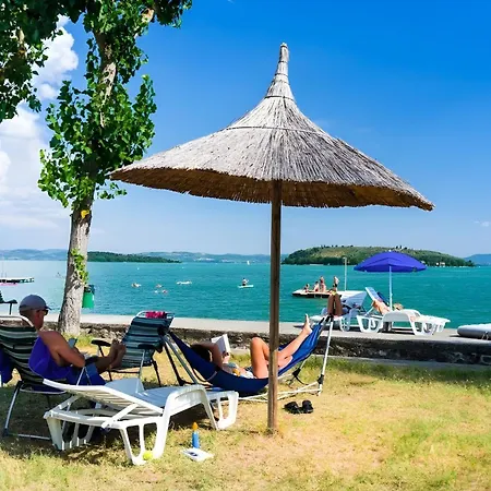 Кемпинг Village Punta Navaccia