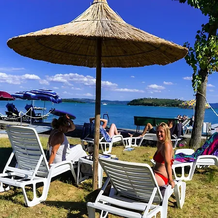 Camping Village Punta Navaccia 3*