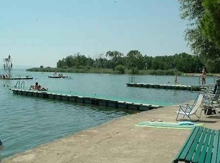 Village Punta Navaccia 3* Tuoro sul Trasimeno